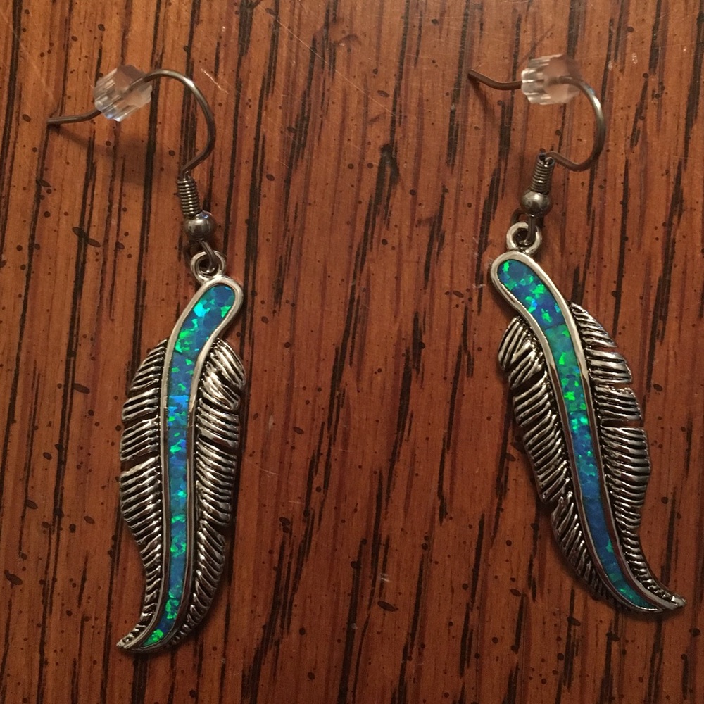 Montana Silversmiths Opal Feather Earrings